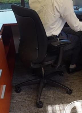 Black task chair