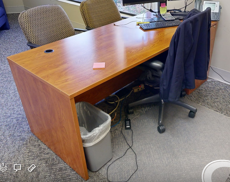 Classic desk