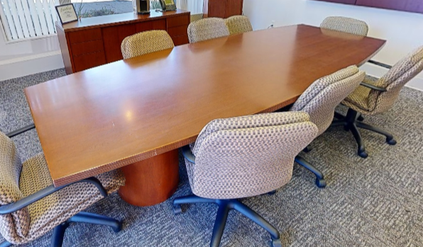 Medium conference table