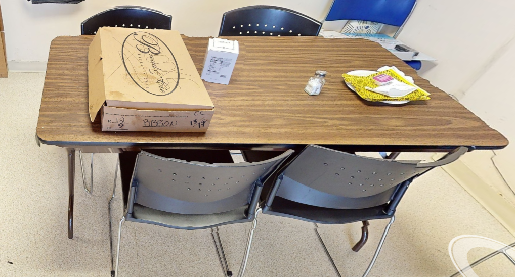 Folding table