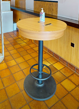 Standing lab display table