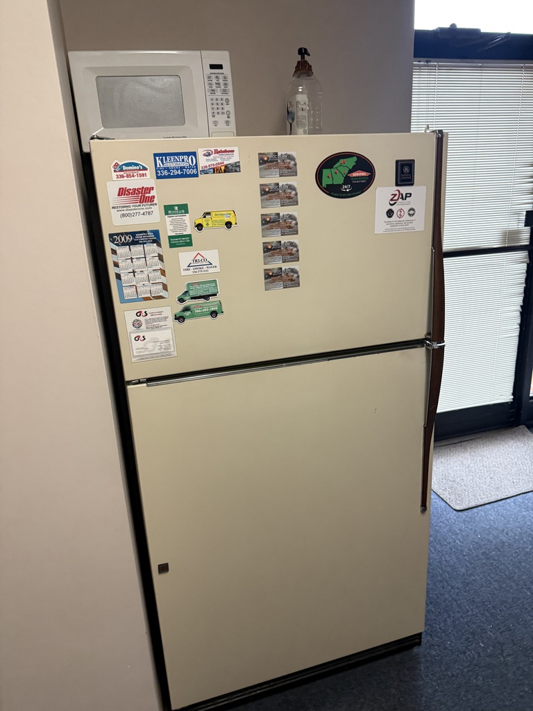 Refrigerator