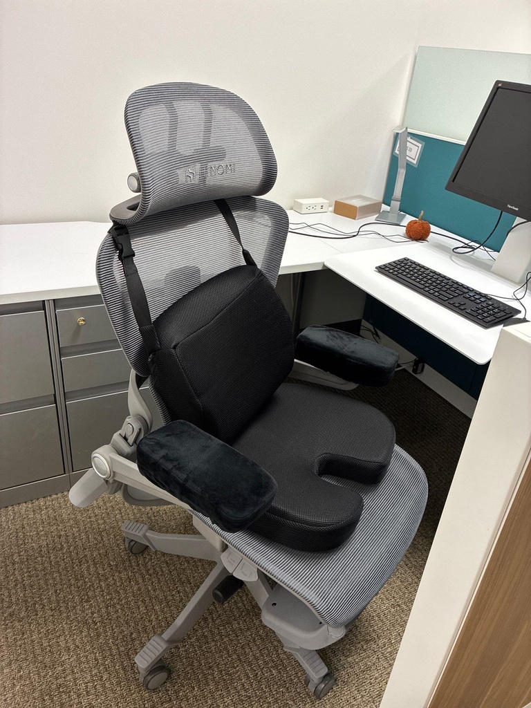 Desk chair - type 3