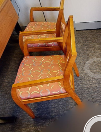 Circles guest chair, wood