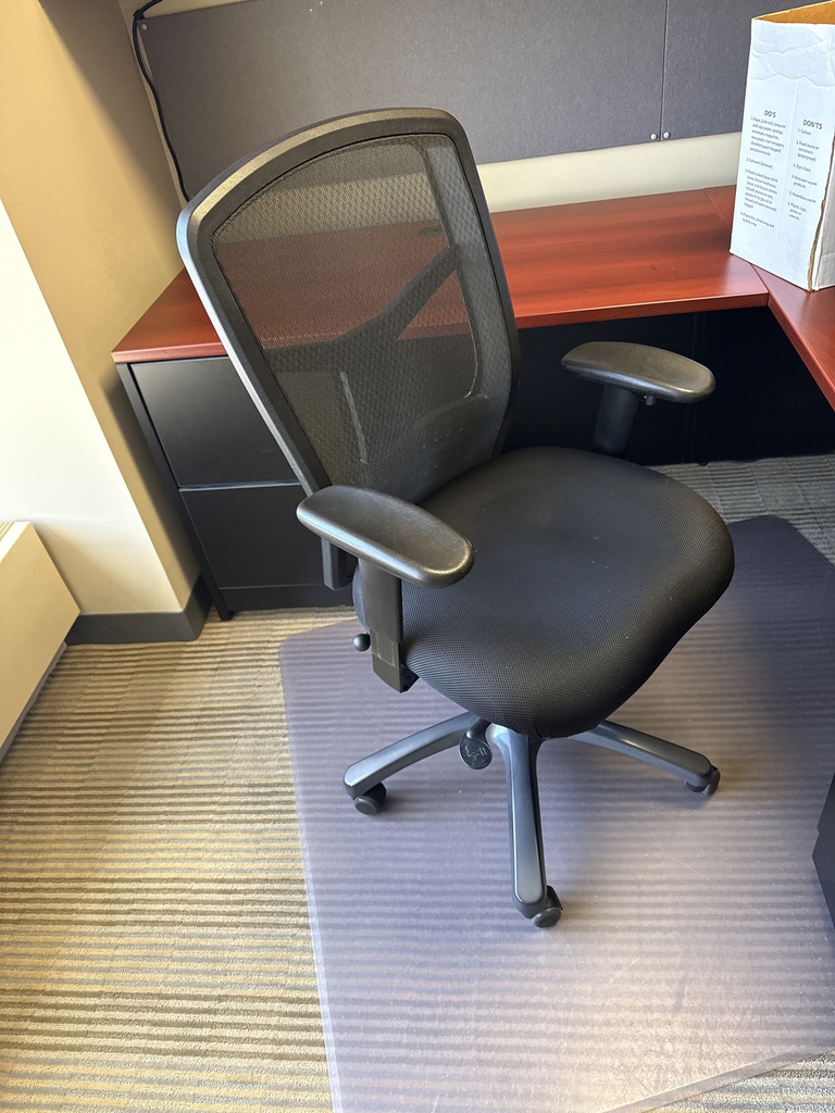 DESK CHAIR
