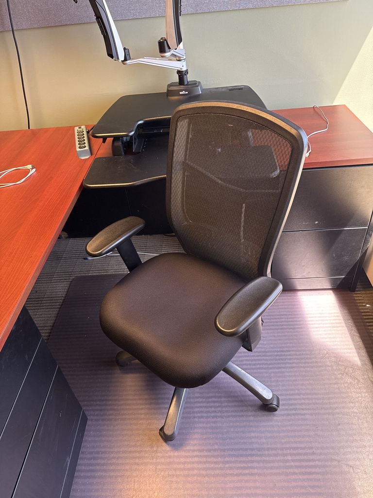DESK CHAIR