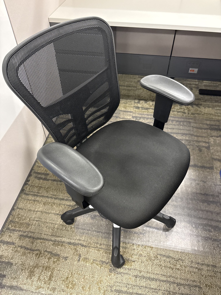 DESK CHAIR