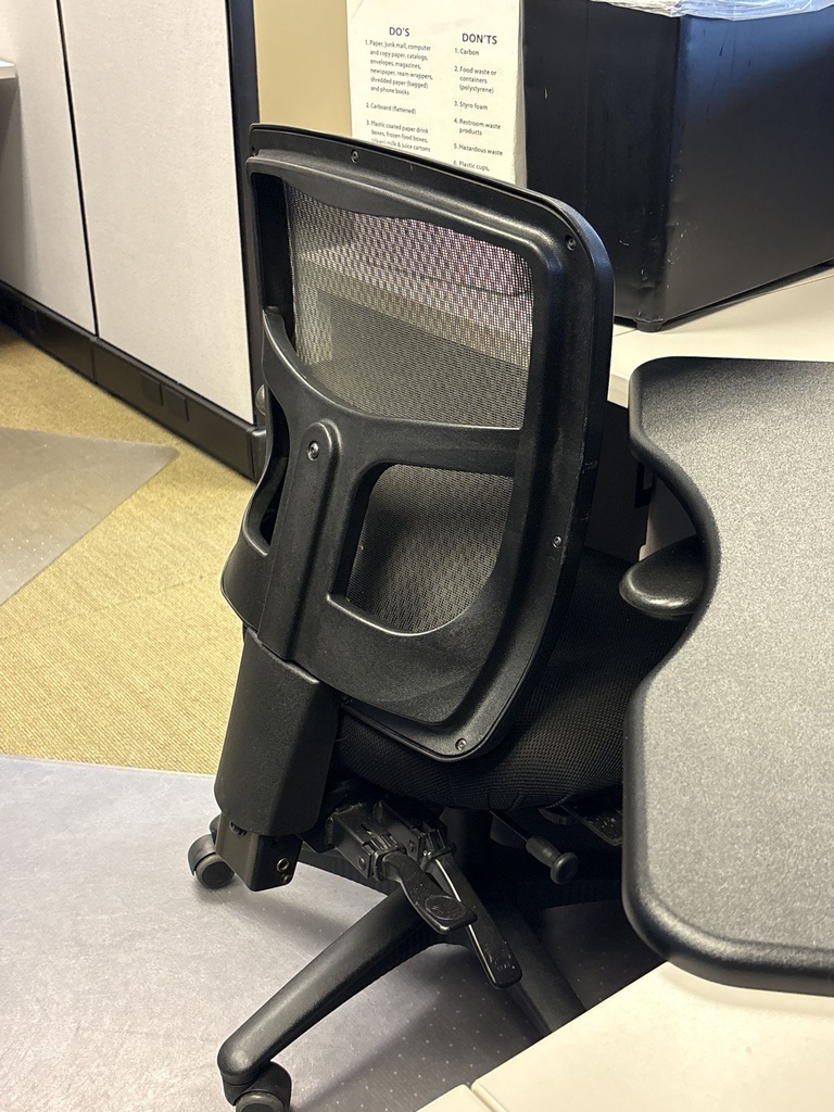DESK CHAIR