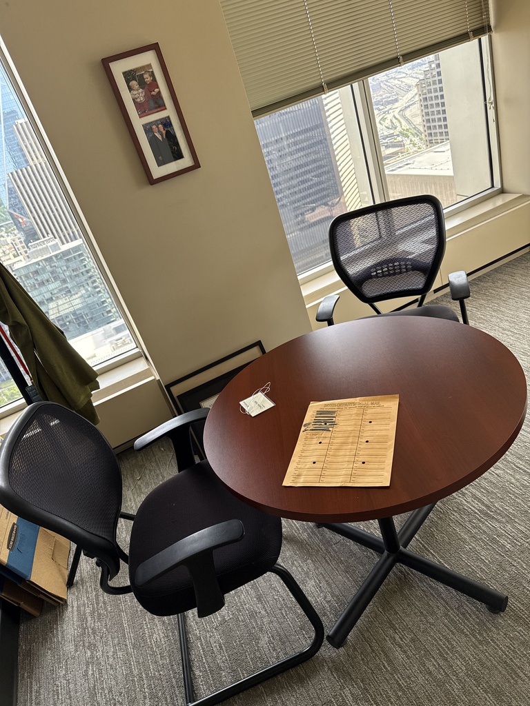 36x29 ROUND TABLE