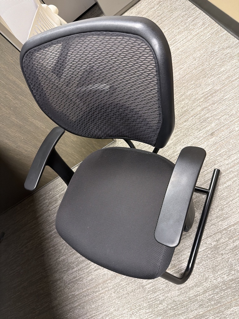 GUEST CHAIR