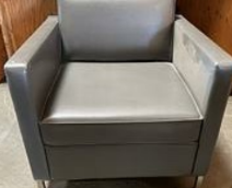 Lounge Chair-Gry Lthr-Chrome Legs