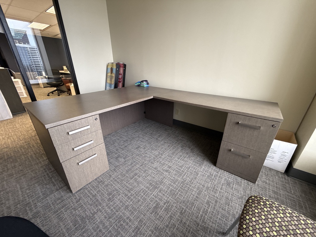 90X72X30 L-SHAPED DESK