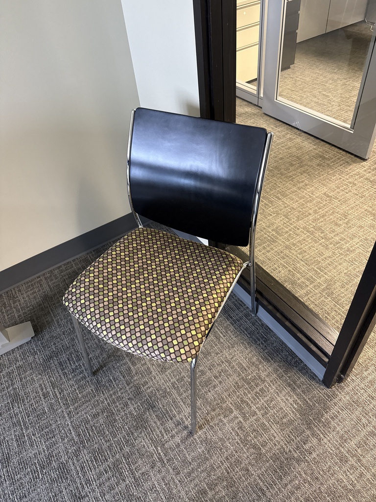 GUEST CHAIR