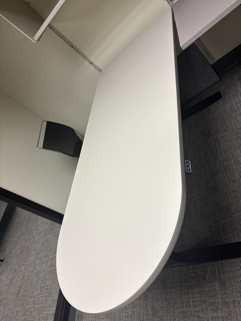 72X30 HEIGHT-ADJUSTABLE TABLE