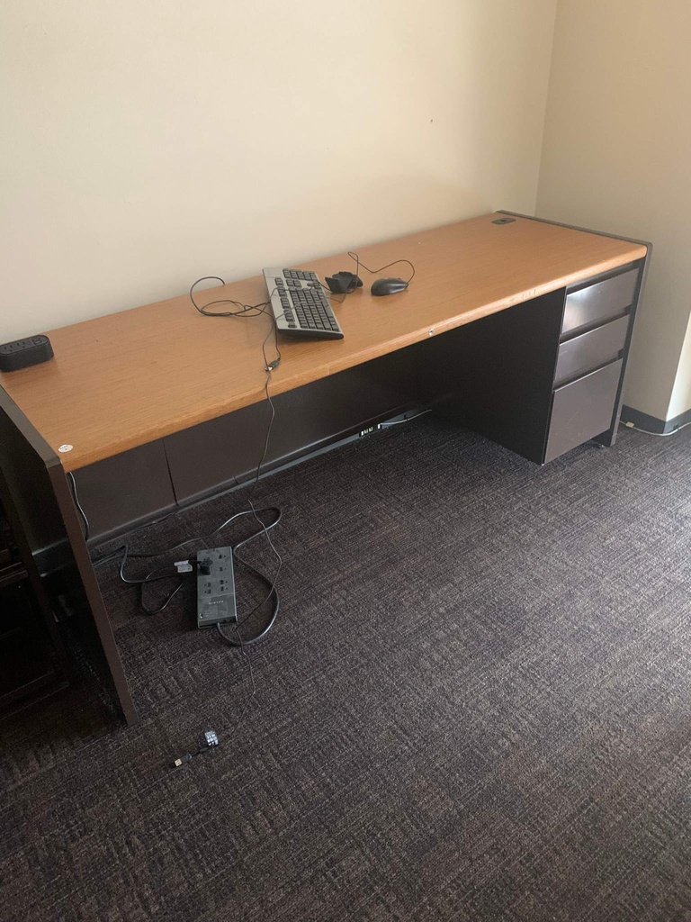 Straight desk - Steelcase
