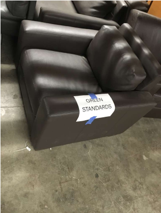 SINGLE LOUNGE CHAIR