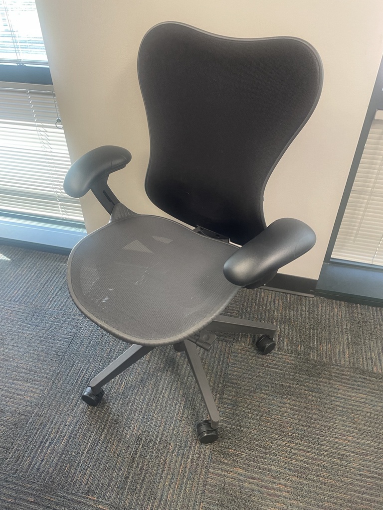 Black Big and Tall Leap chair