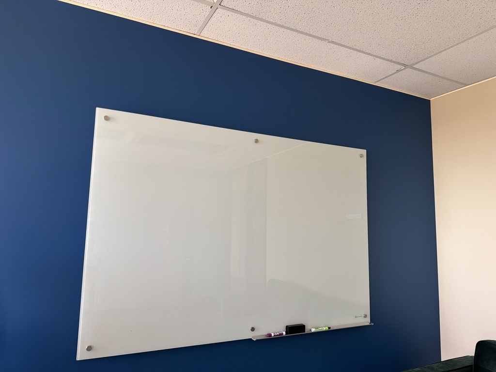 72x48 GLASS WHITEBOARD