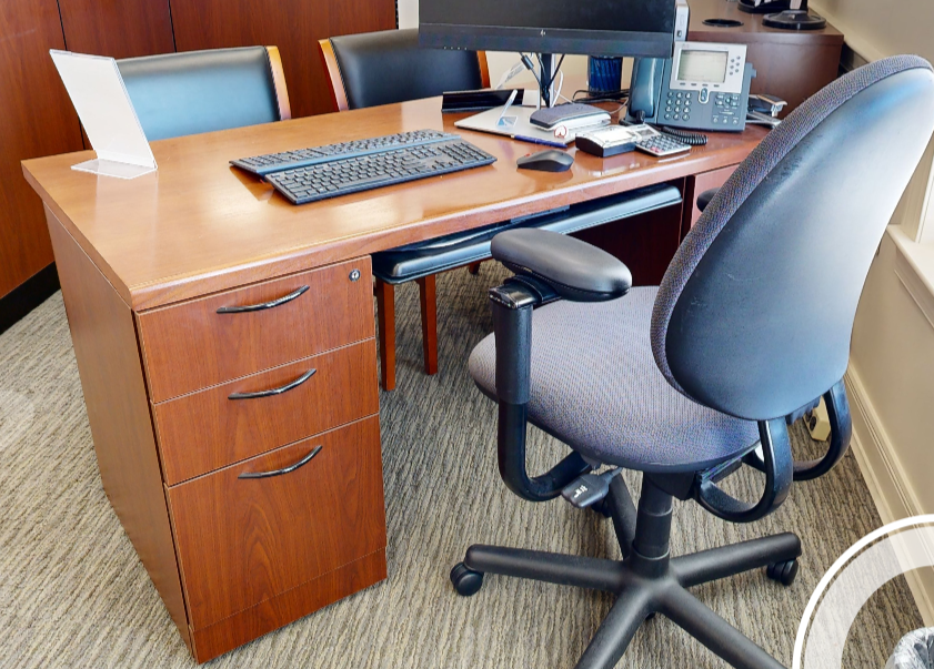 Classic desk