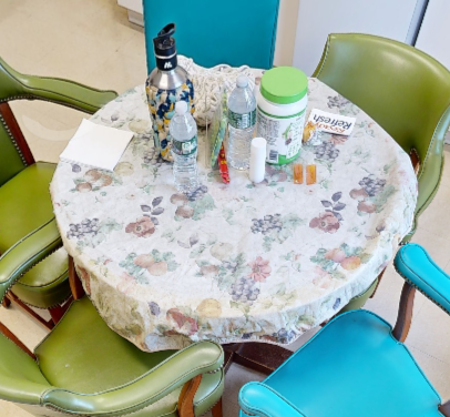 Round meeting table