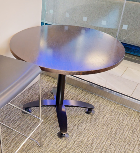 Round meeting table
