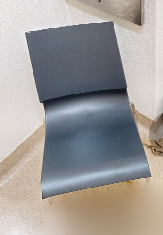 Cafe chair