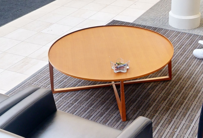 Round coffee table