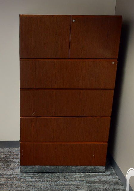 4D lateral + 2 door cabinet