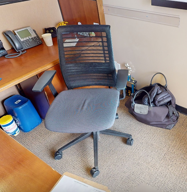 Task chair w/arms