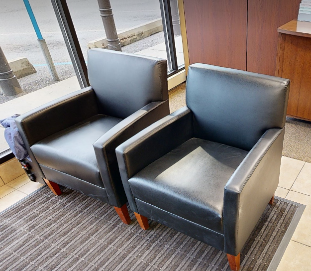 Black lounge chair
