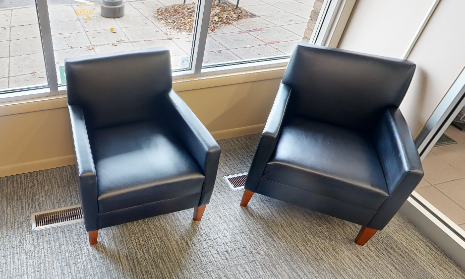 Black lounge chair