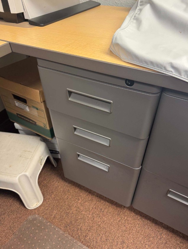 small 3 drawer file cab.