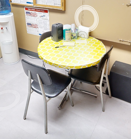 Round meeting table