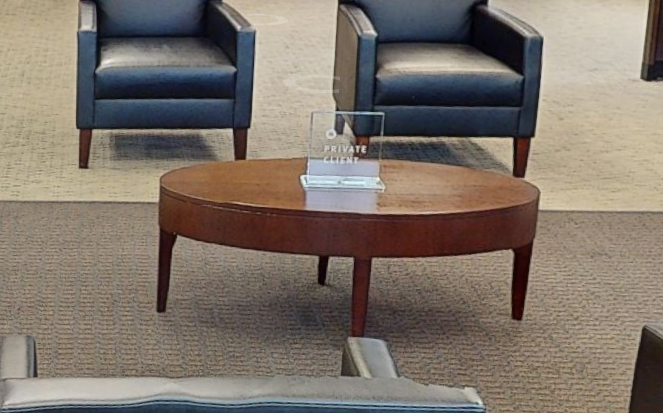 Oval coffee table