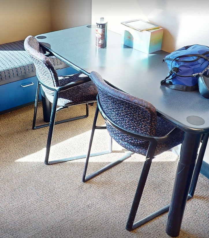 Dots guest chair