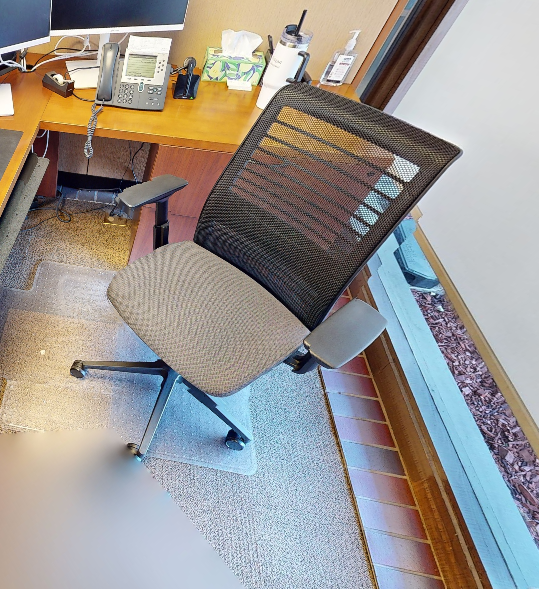 Task chair, with arms