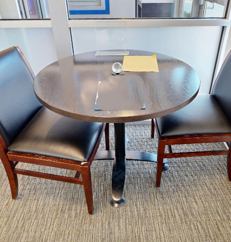 Round meeting table