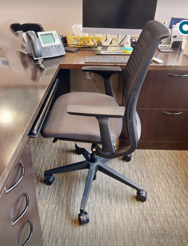 Task chair, with arms