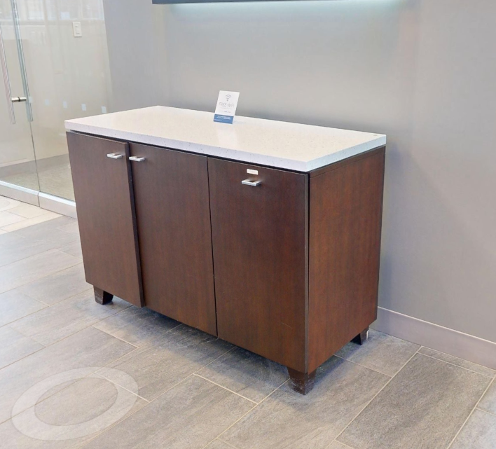 3-door cabinet