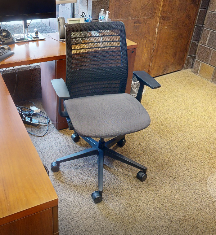 Task chair, with arms