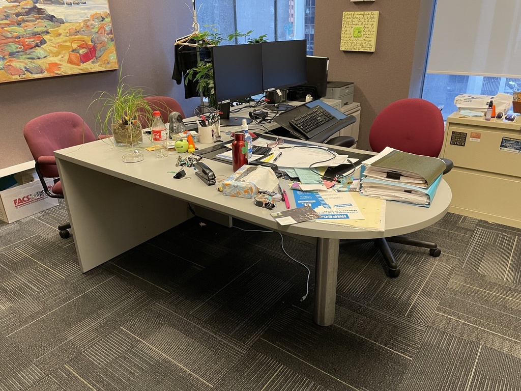 Desk - Run-off Right 24" x 48" x 30 (Photo Approximation)