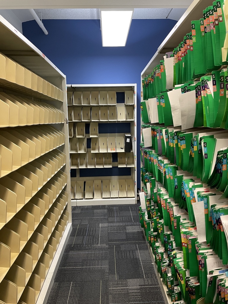 Large Metal Shelving - 29" x 130" x 83" (Photo Approximation)