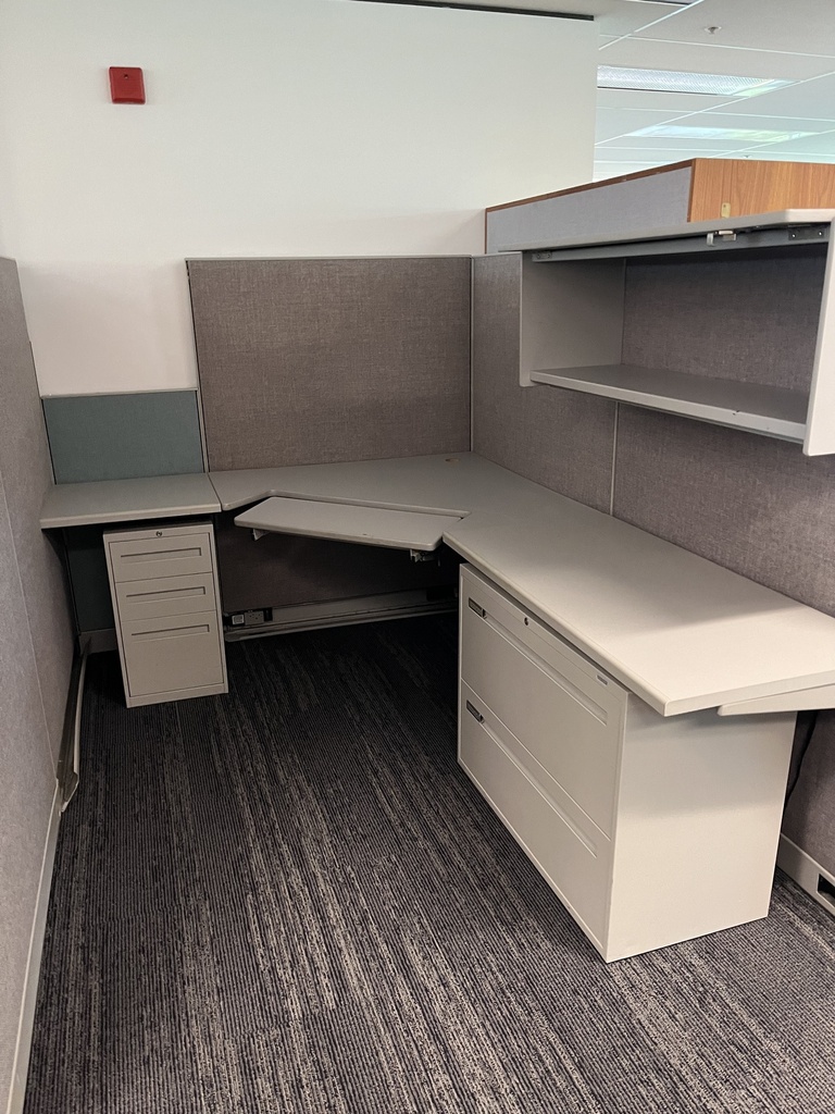 96' by 72' Haworth stations