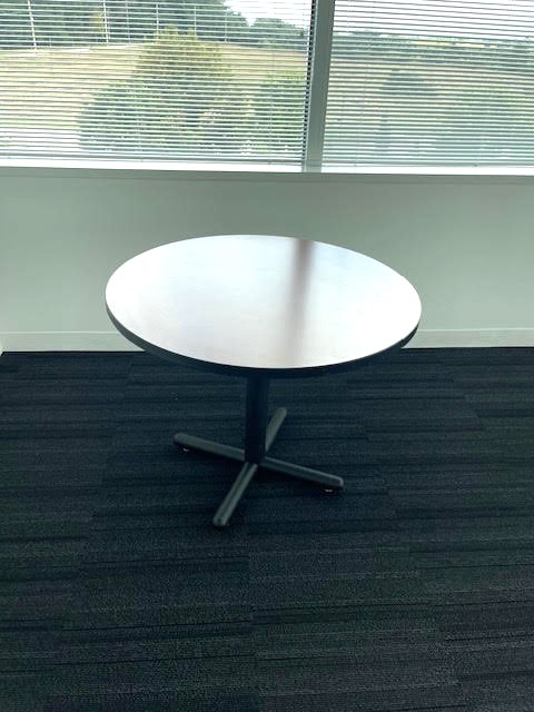 Café Table - Wood, Round