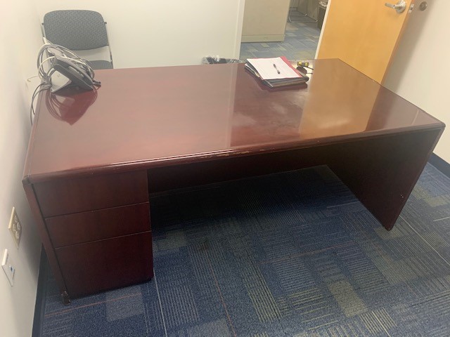 Desk - 1Ped/Drawer