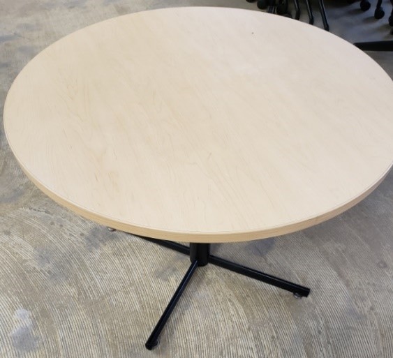 Round Wood Table (36x28)