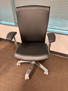 Knoll Chair Leather with chrome base