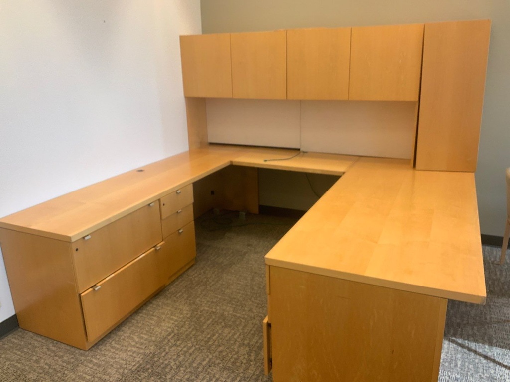 Executive "U" Group -  36x90 Single Pedestal Desk - BBF w/ Freestanding Hutch, Tackboards, Task light, Surface Storage Tower Desk, Center Drawer, Credenza w/ Double Lateral File &amp; BBF, Left Hand - Light Maple