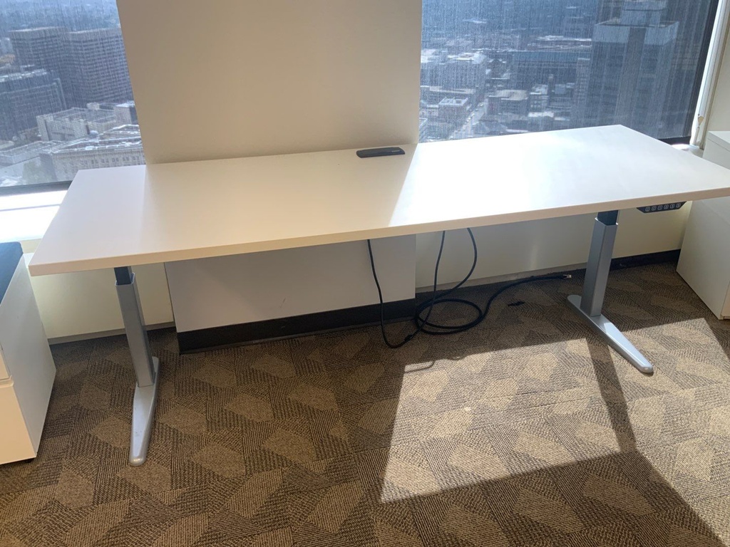 HAT, Sit / Stand Desk, 29Dx82W