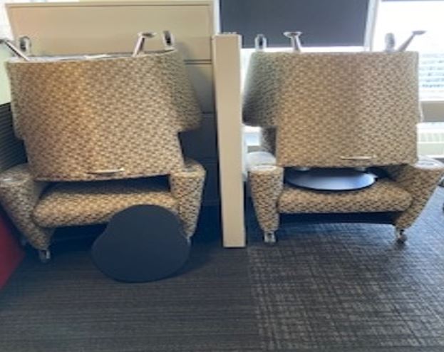 Patterned Lounge Chair (25th floor) 